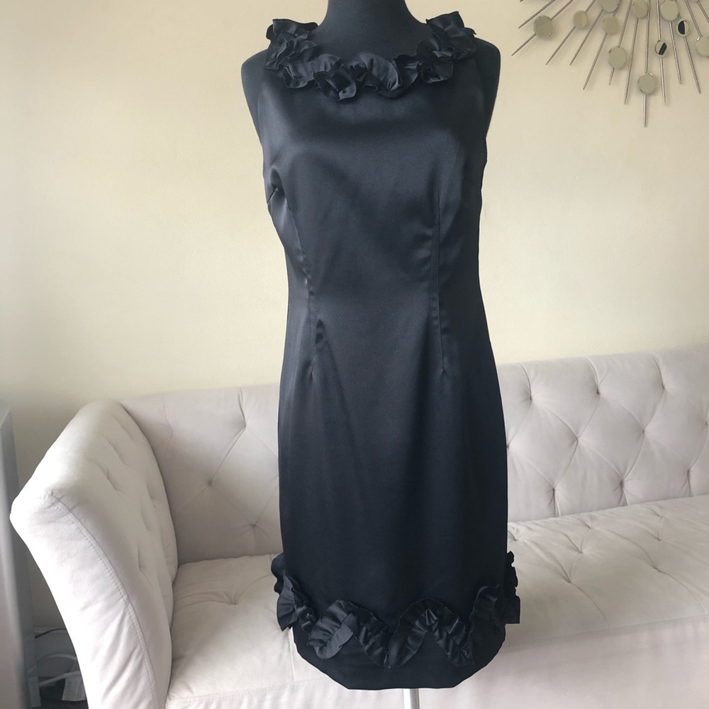 Roulette Black Sleeveless Dress